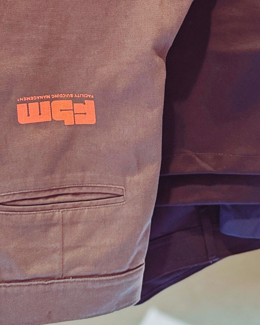Ropa de trabajo sustentable para empresas y organizaciones.